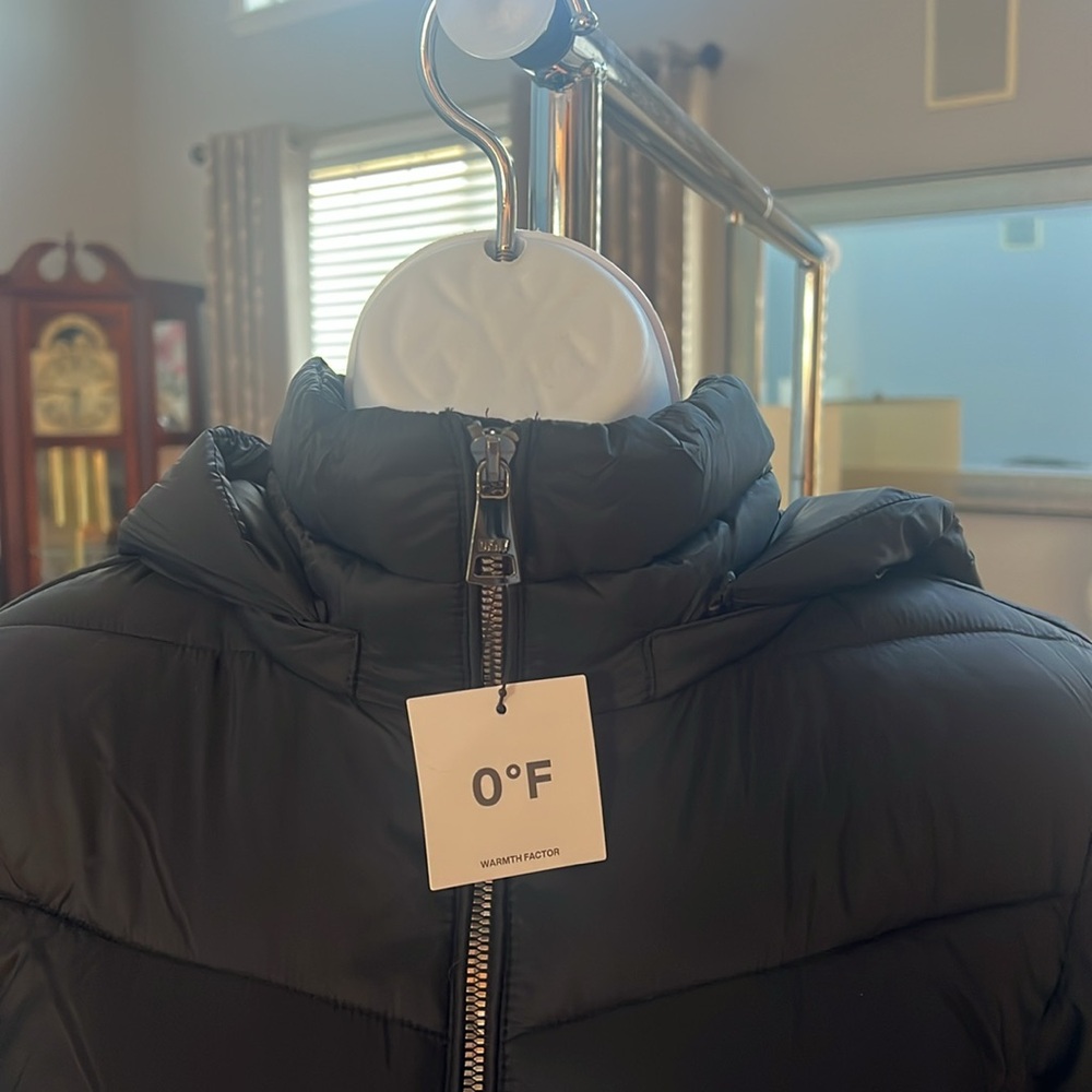 DKNY puffer coat - Picture 3 of 12